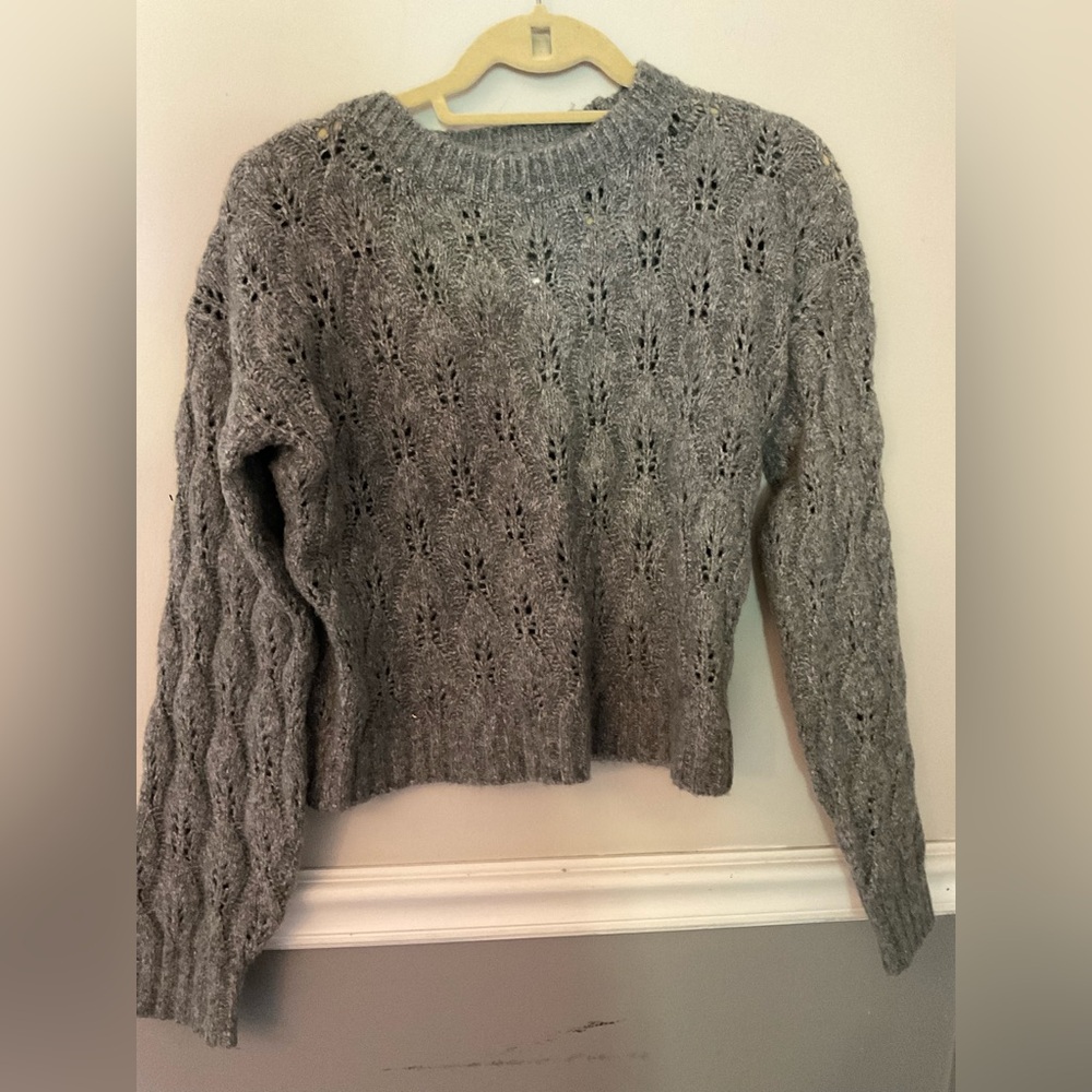 SO Women's Gray Textured Knit Sweater